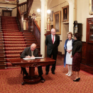 Kongeparet besøkte Goverment House i Sydney, til offisiell lunsj hos guvernøren i New South Wales. Foto: Lise Åserud, NTB scanpix